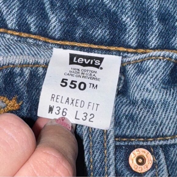 Men's Levi's 550 Blue Relaxed Fit Jeans 36x32 - Picture 4 of 7